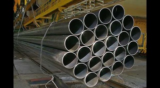 Труба бесшовная горячедеформированная 83х8 мм