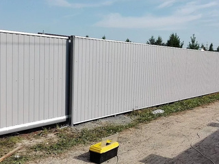 Профлист С8 0.5 мм RAL 7004 Сигнальный Серый Двухсторонний 2 - в «Монолит-Металлопрокат».